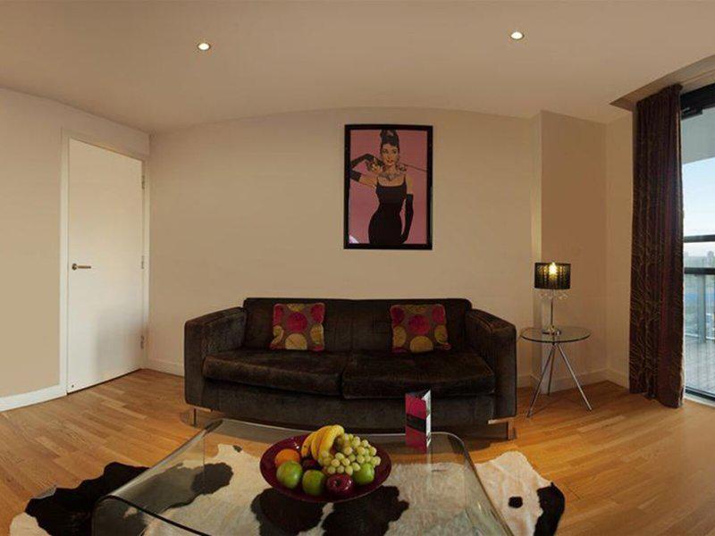 15309A8FFB642AE0D3D0B0417B6140AB