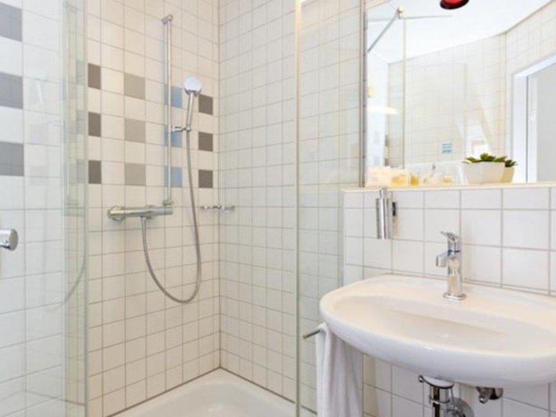 39E7E7B2FEF3FC99C2B816A762077E79