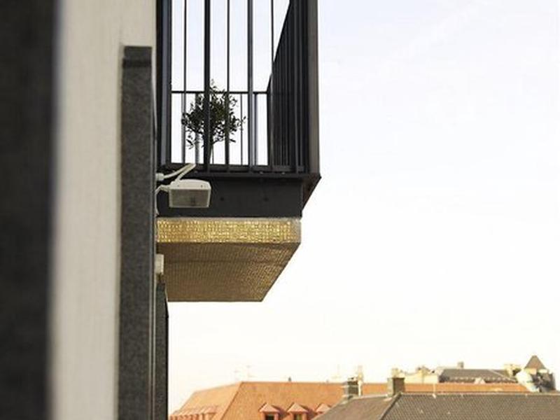 B74BFF5C73359B0428DFC4791E7809EB