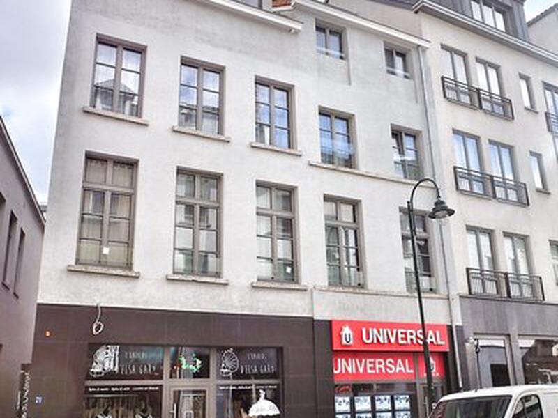 38DF94D5DE31AC81CAFA0D035C63701E