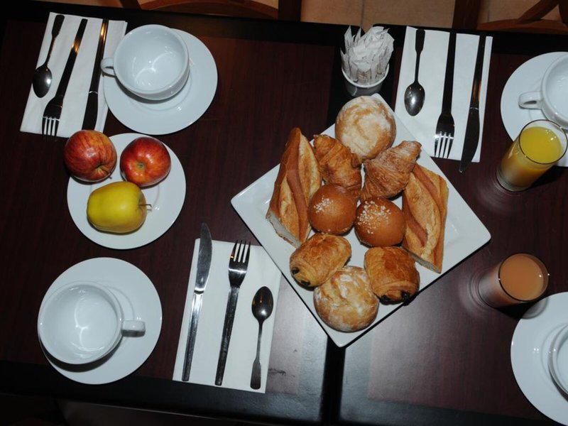 548AD02A2470531FF7F3EFCAC716FCA1