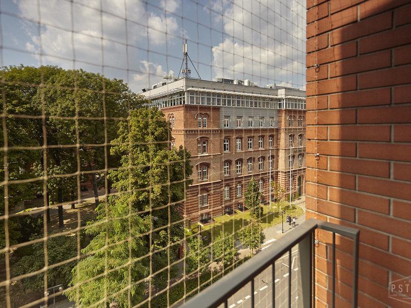 DB7E73E5876EA5F08C7F97E3665C2F61