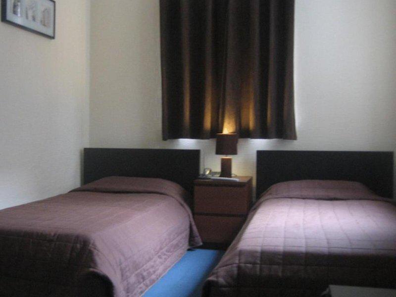 DAD20CDB7CED027342D933EDDE5A2185