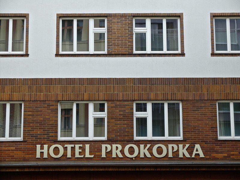 E20ECDF6D50F3912F14618DD02DF5C4F