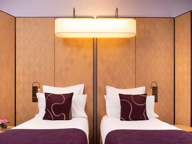 3AD599527D99F5D6FD9DFC36C9A3BA81