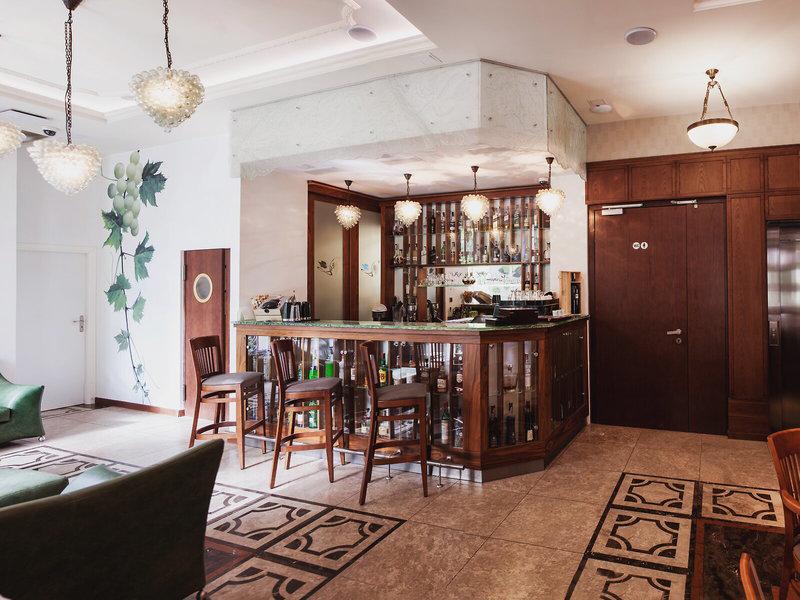 83C8C3A151EBBAA1B8708C060DF7EC2C