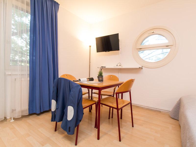 BB7BEA84D0D75D863E138002094D2D05