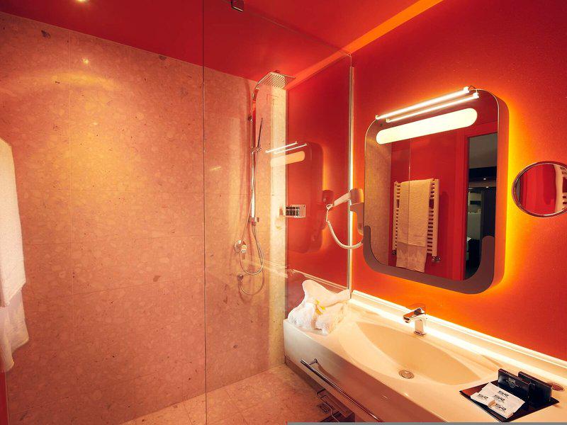 34C059EDD7FE0BE8965E4ABB0213DB0D