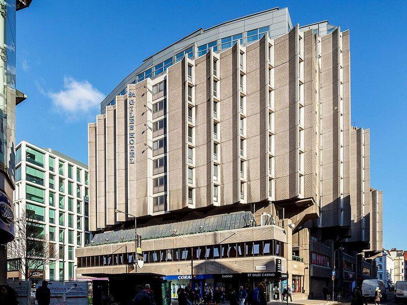 954D2E97FAEDF61EA30B66115F76BADE