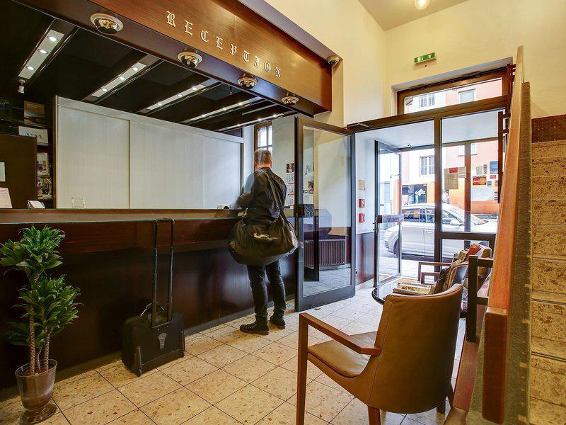 2C0C4252C5CA04F8E6DD157E62B8BB29