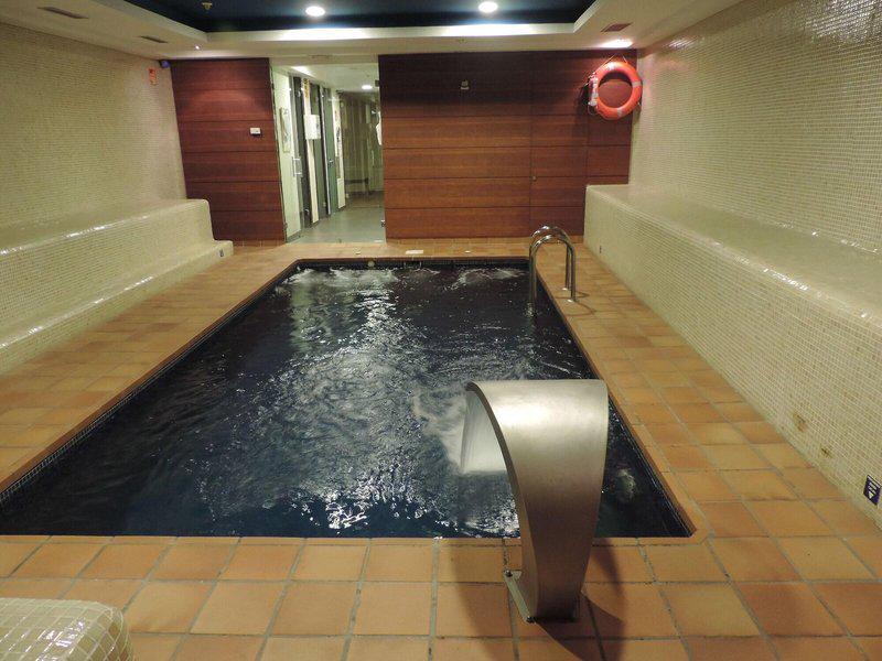 B52D7603430C22CF3F4E20C30657239B