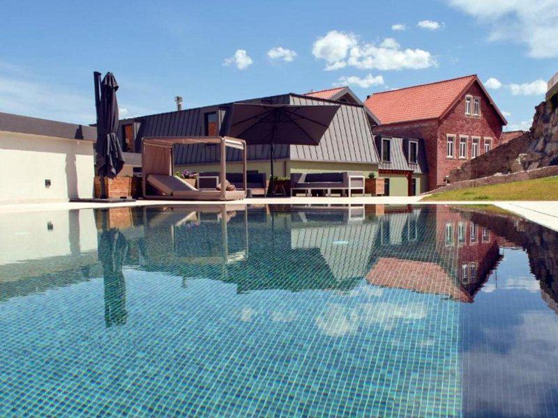 351FA60A364FF07A522B1F93EECE57E8