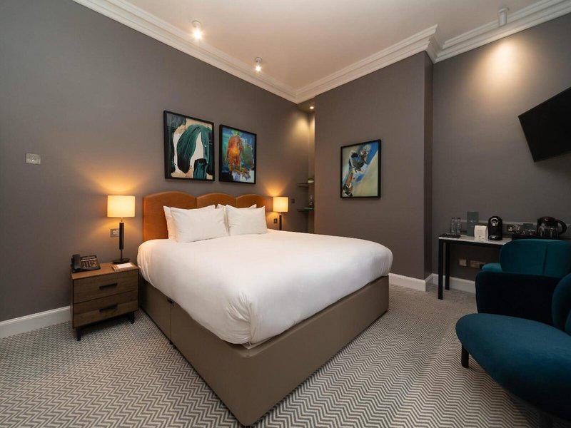 BBA527CA3DDF552E5E112C8350ED95E9