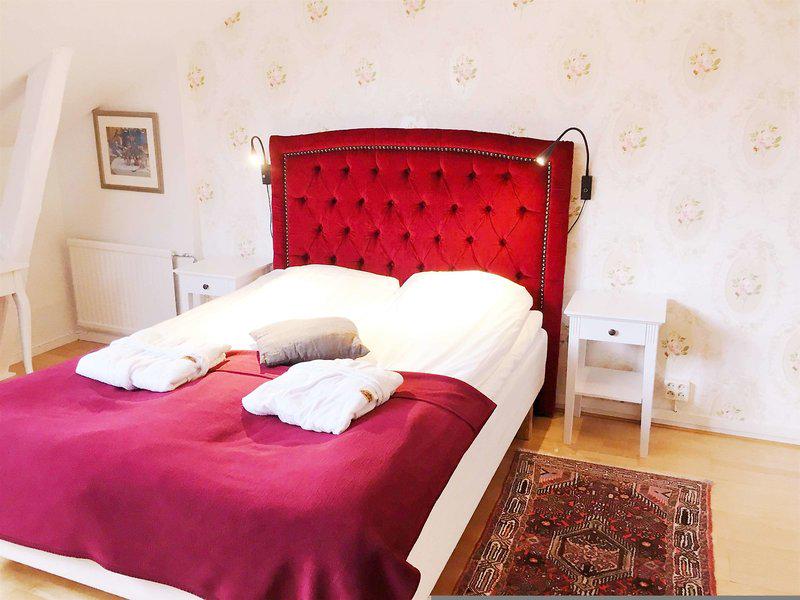 2E5F44601DAFC45AD34C568664ADF827