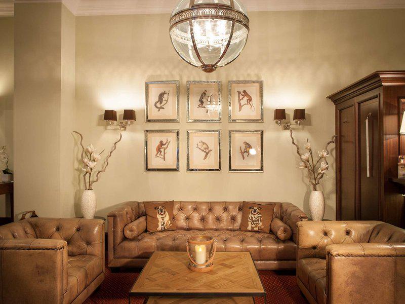 4E993E818DE3F2E212811D6273E6D9DC