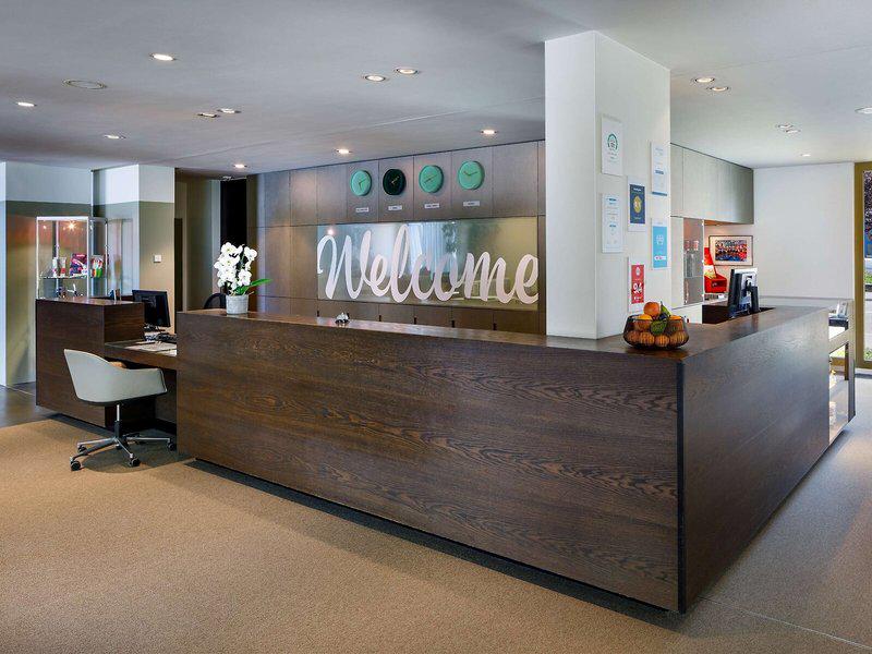 FB744838785E430E4825A1A882ACE2E0