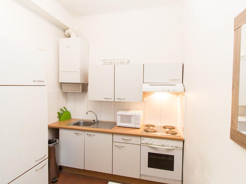 8939A5C13DD2EE8F28EF008379530983