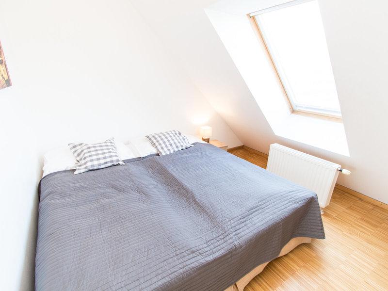 79903ED7E753C277BFD2D968E35C6BC6