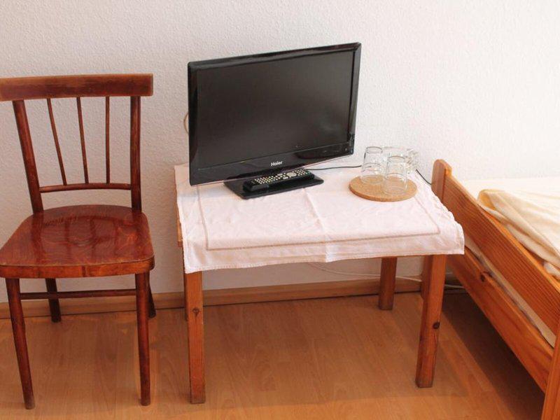 3C25C454356D11A228690C4F72D47974