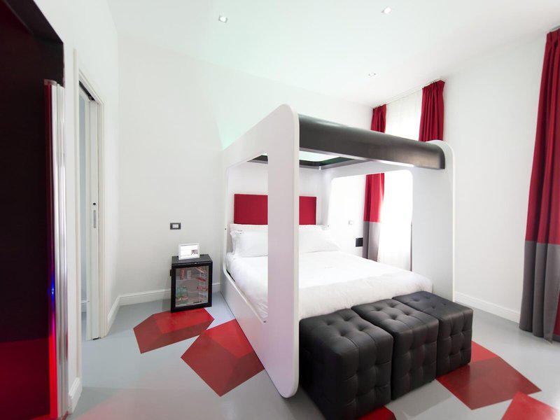 FDCB6470EE47129C1684BF62B8A26C3A