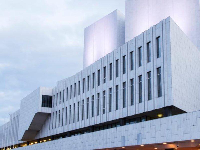 0EB05C515714F5B9BDEB65FA1BC35100