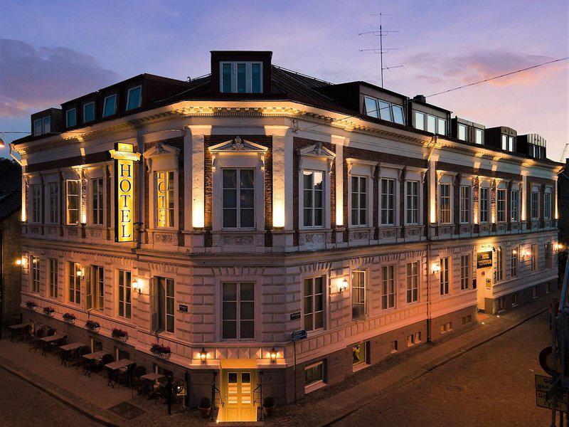 BC328E8E2F752F557EF9D976F209A610