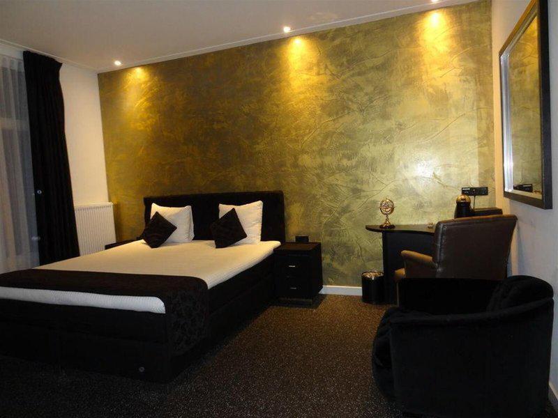 EBBA6B4C5E9019E7D67F742CC96DE352