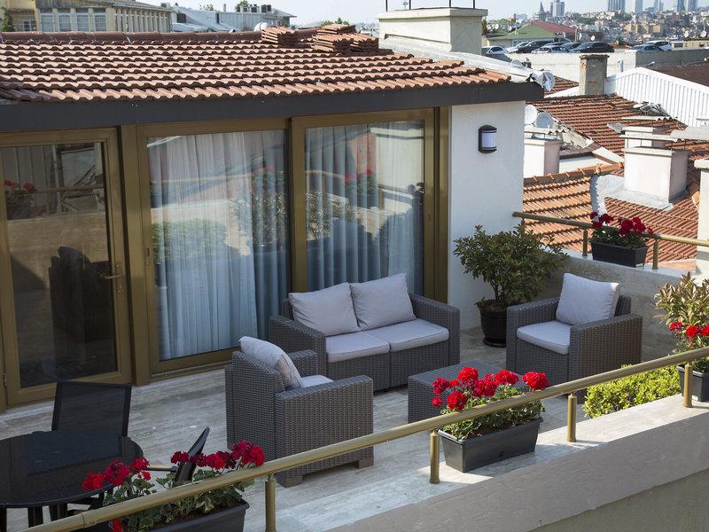 C083781CED2FA25BF2CAEF796EEEA3AF