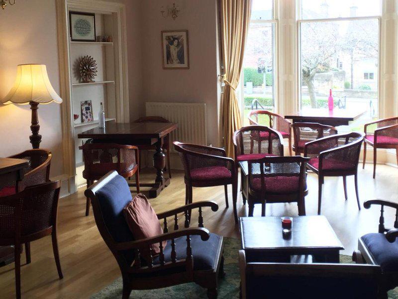 23719D446F7EC187C61709E86AD6E284