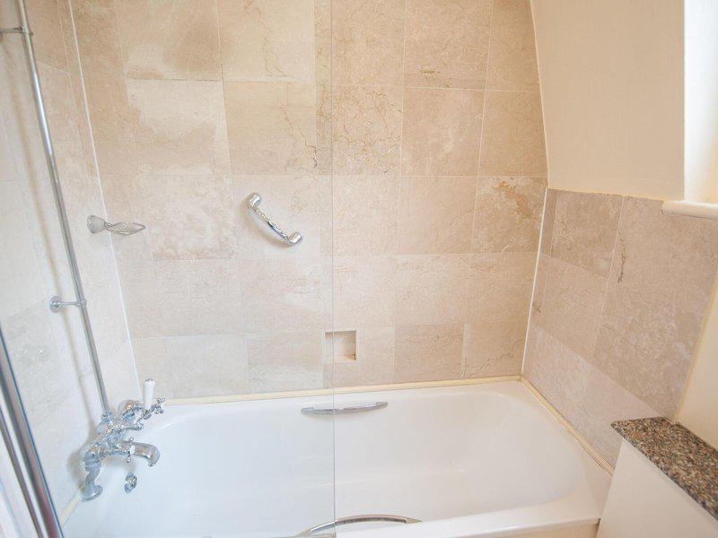 2E63A577AB7D5492FC0BB687C5DC2369