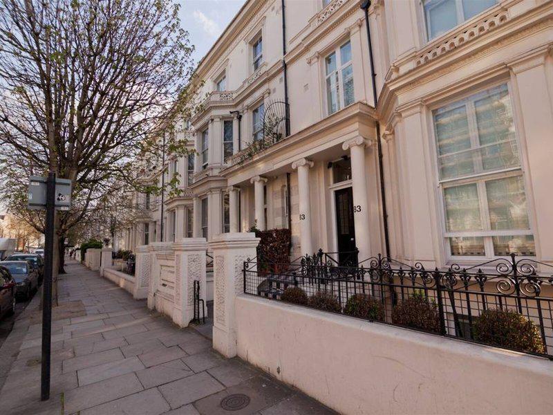 6BA8612EDBA557F547B884745DE0DDFC