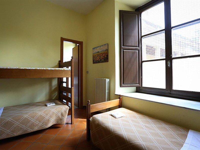 90E395E50B12E2144FE924B94B50644A