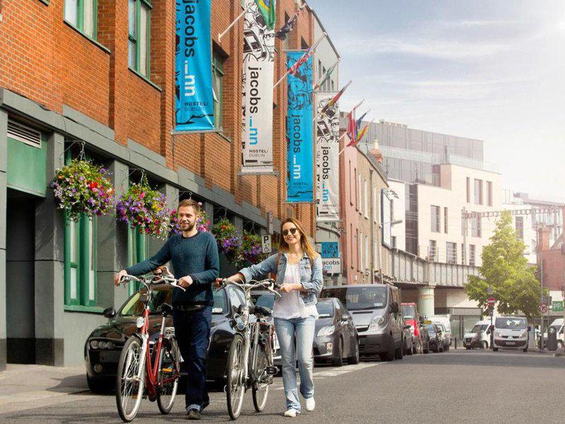 40AED30933F74D4C882F3A6EC542FBFB