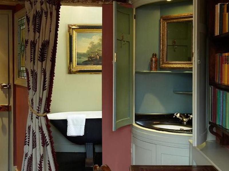 7BC549C82A2980E99B98627E828B8933