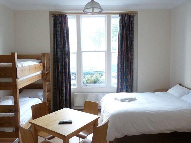 8642E2A4C2039E9884E3ACDD57F5550A