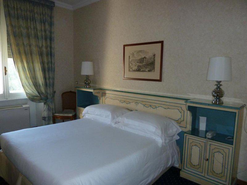 911B87F2481E9B3402B6736DCA86CFC4