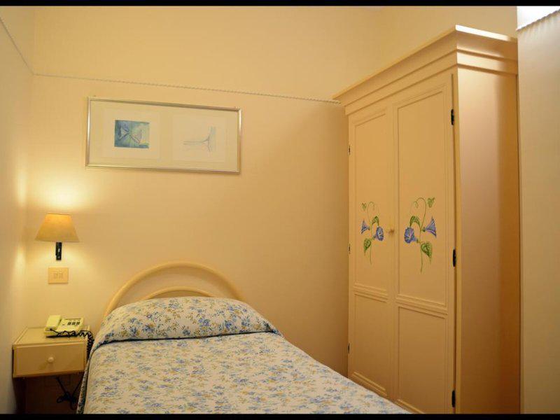 053772B3E67A3DCAA0F9B40581559B91