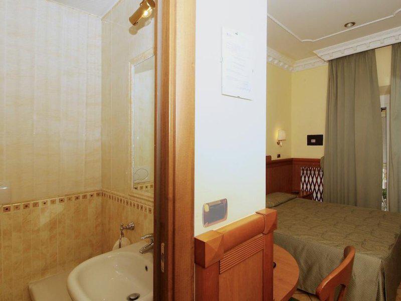 33DE5AAFC6A2612009CBD9DE84C858E7