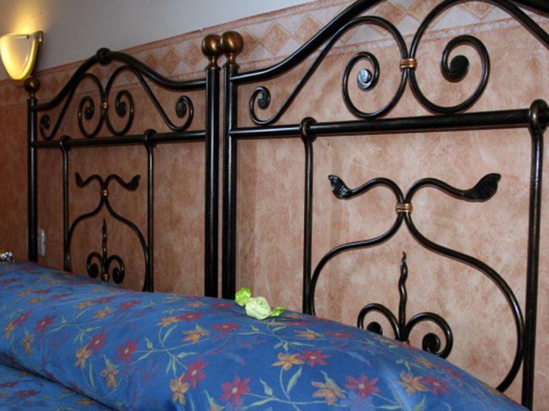 79404C5AC5F78D1DF780BD80480FB2BE