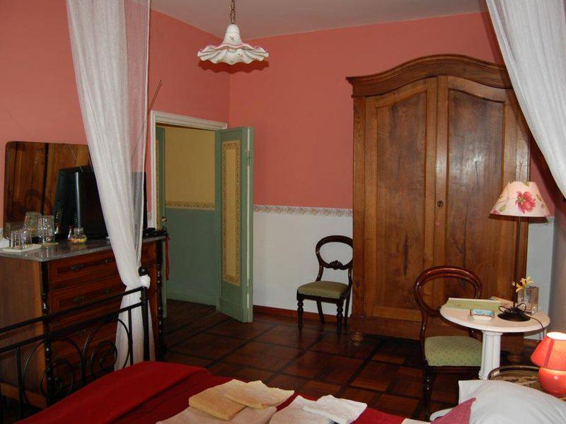 2FE3DC6149F4075DEA47B25ABC688F9A