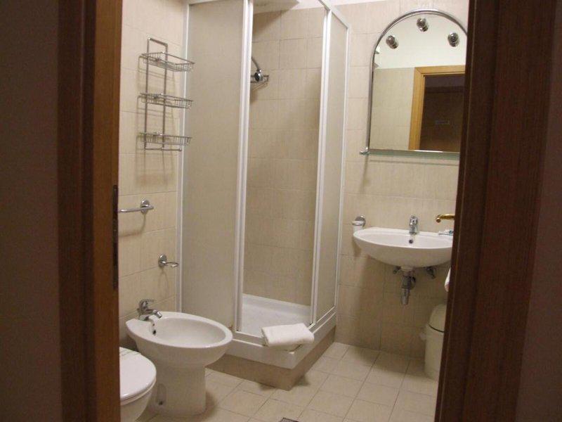 99AD1D97A7C8F192B7166822EF120F5A