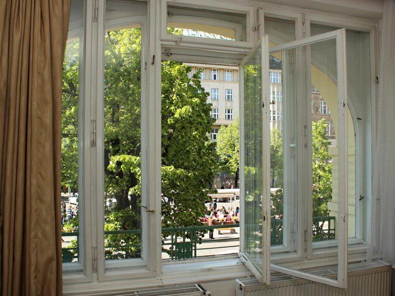 04AE4347725E5907FE18322E141F6BE7