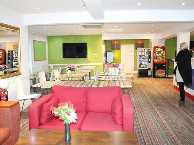 A08EEEF76A6157D7670C0D070B99E412