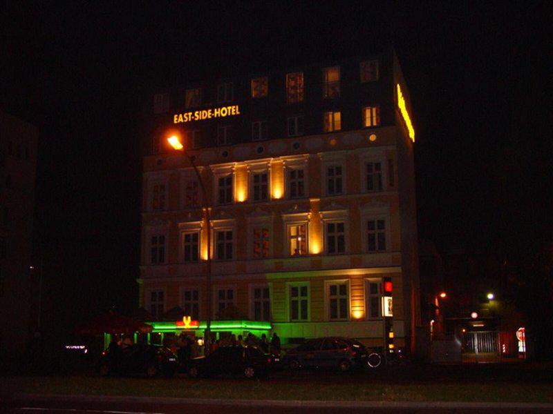 963B3A6717DA1ADDAB84200BDA9CD8C5