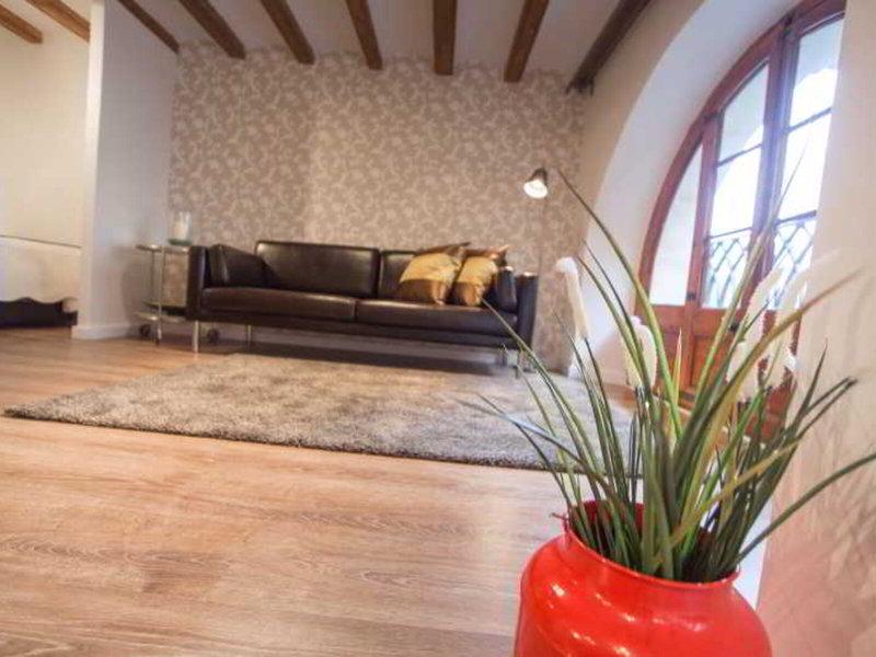 137C56E5CAF7FA459E2F7C9A8AAF9394