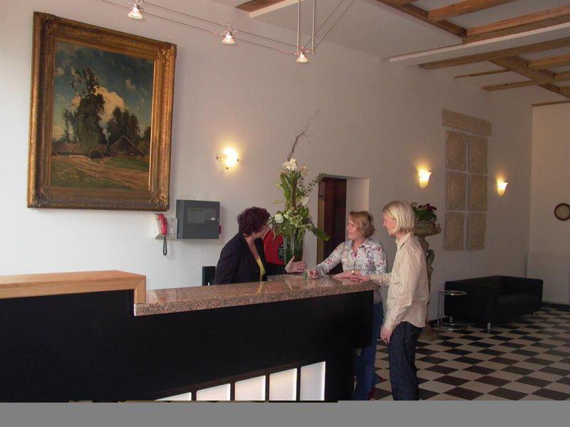 01EEF1BA2579248F26A2696AD27D0BCA