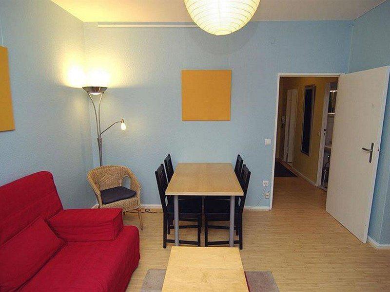 F8AE6DD96206C28CCDE2D686BCC4857F