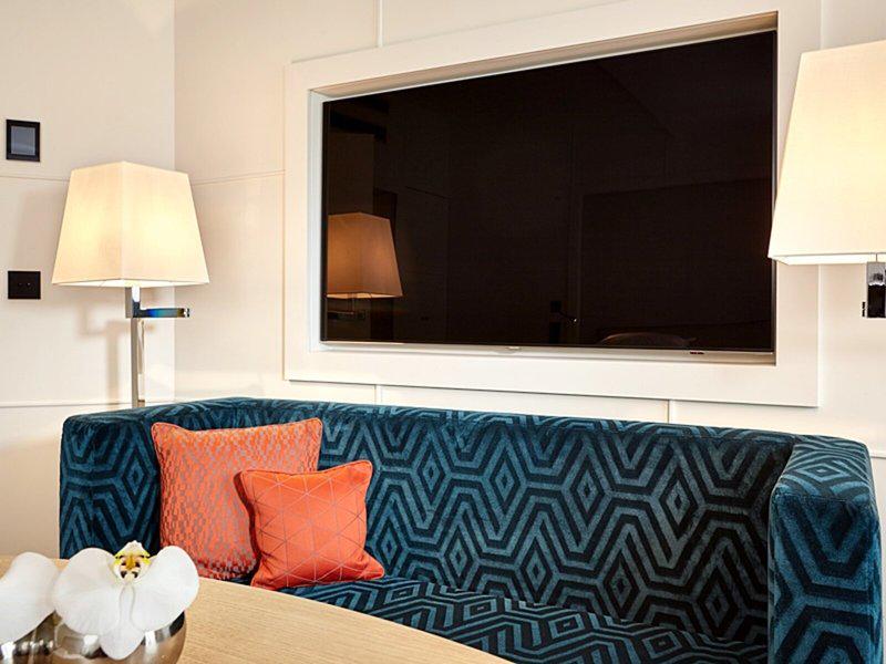 57AB2643B7D09AAD6DCF56C63676C504