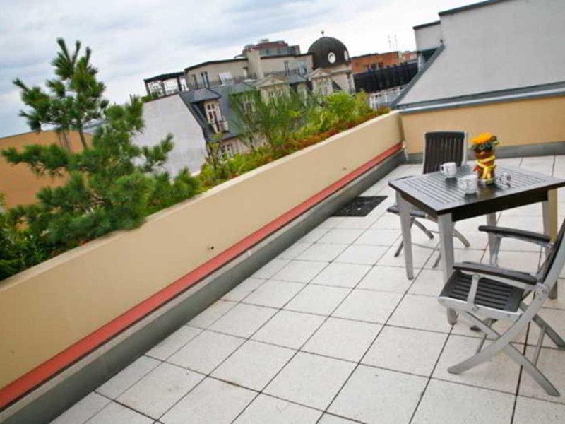 8379EC2DE953FF3C710E6E9B4B46391F