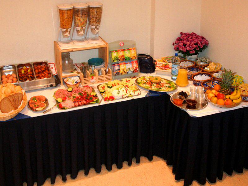 79EF7567FFBFD44AC84989486880268D